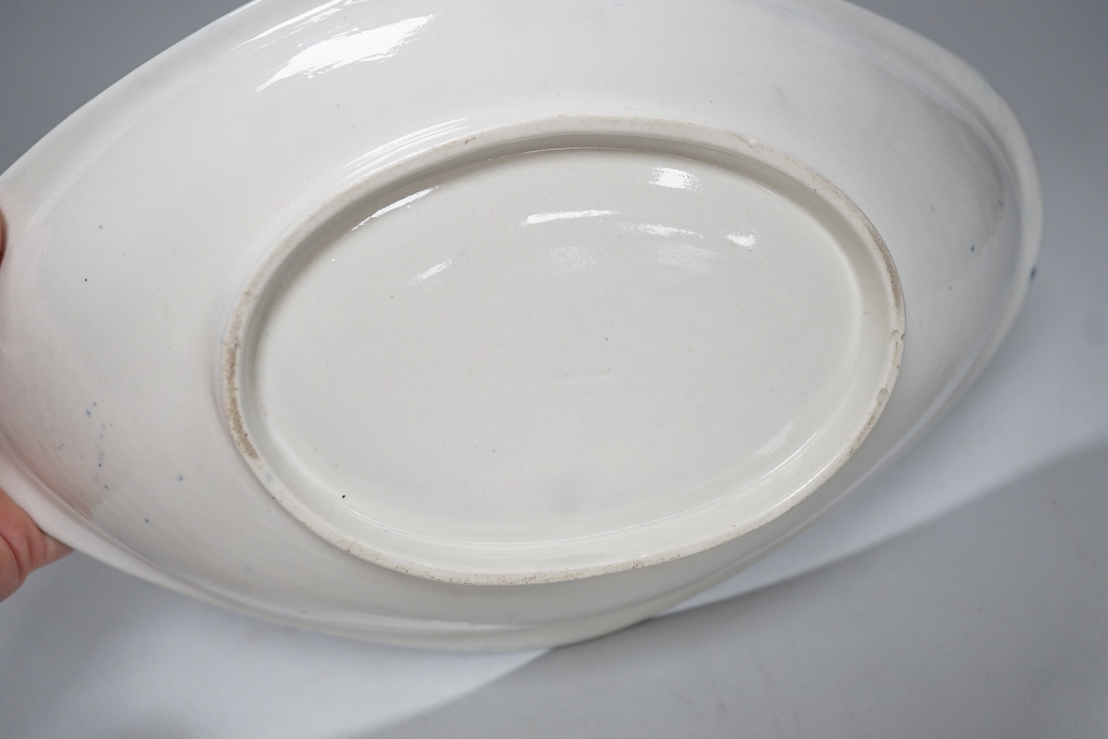 An 18th century Caughley rare Pineapple Dish painted with the Dessert Festoons pattern, 32cms wide